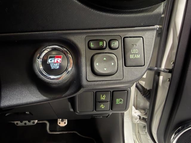 トヨタ アクア １．５ Ｇ ＧＲスポーツ R3年 (東海) 99