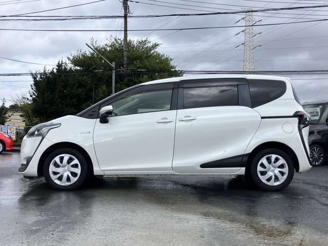 トヨタ シエンタ　ハイブリッド ハイブリッド １．５ Ｇ クエロ H29年 () 99