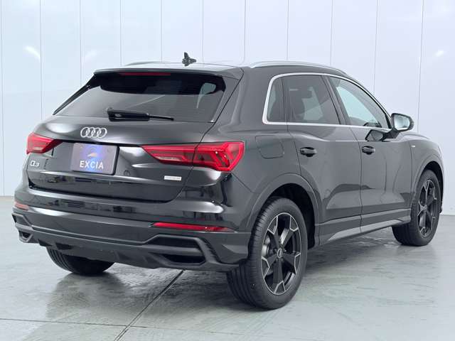 アウディ Ｑ３ ３５　ＴＦＳＩ　Ｓライン R5年 (関東) 99