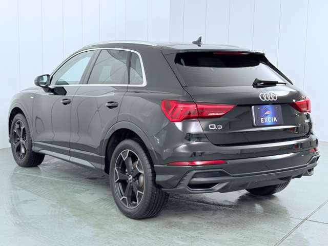 アウディ Ｑ３ ３５　ＴＦＳＩ　Ｓライン R5年 (関東) 99