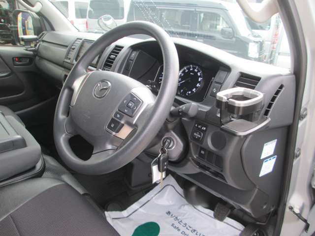 マツダ ボンゴブローニィバン ２．８ ＤＸ ディーゼルターボ R5年 (関東) 99