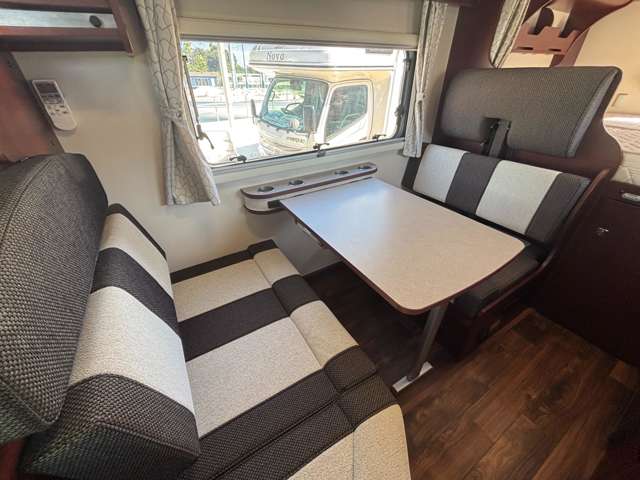 トヨタ カムロード ナッツＲＶ R3年 (関東) 99