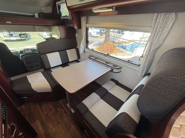 トヨタ カムロード ナッツＲＶ R3年 (関東) 99