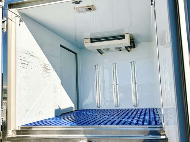 マツダ スクラムトラック 低温冷蔵冷凍車 －２７℃設定 R3年 () 99