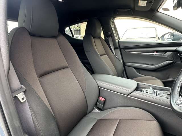マツダ ＭＡＺＤＡ３　ファストバック ２．０ ２０Ｓ プロアクティブ ツーリング セレクション R3年 () 99