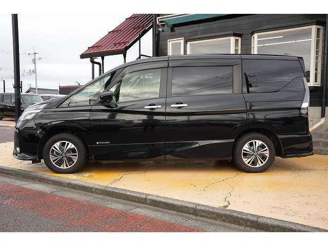 日産 セレナ １．２ Ｅ－ＰＯＷＥＲ ハイウェイスター Ｖ R3年 () 99