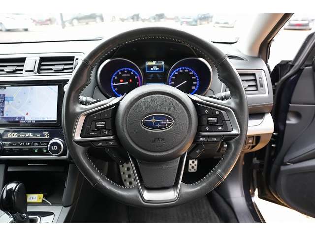 スバル レガシィＢ４ ２．５ リミテッド ４ＷＤ H30年 () 99