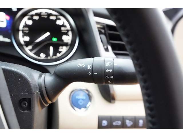 トヨタ カムリ ２．５ Ｇ レザーパッケージ H30年 () 99