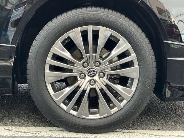 トヨタ ハリアー　ハイブリッド ２．５ ハイブリッド Ｅ－ＦＯＵＲ Ｚ レザーパッケージ ４ＷＤ R6年 (関東) 99