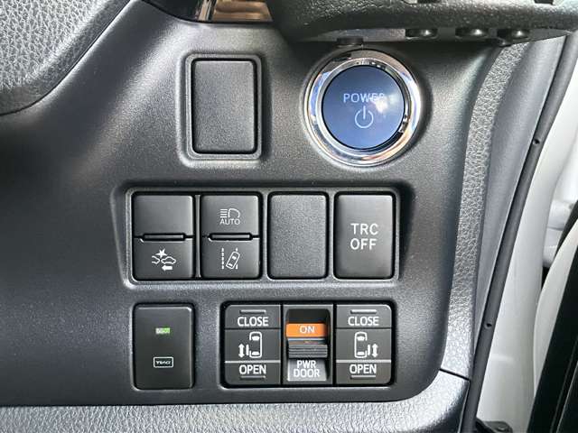 トヨタ ノア １．８ ハイブリッド ＳＩ ＷＸＢＩＩ R2年 (関東) 99