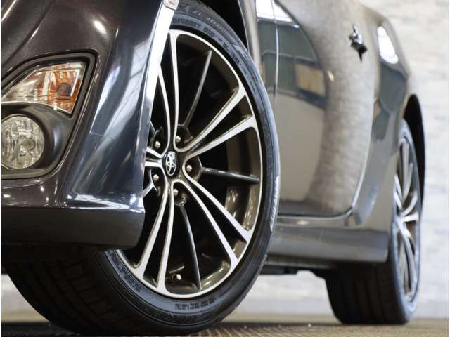 トヨタ ８６ ２．０ ＧＴ リミテッド H27年 () 99