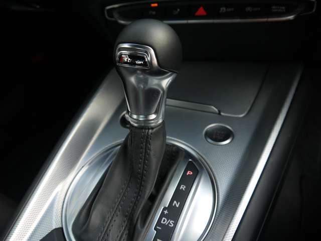 アウディ ＴＴ クーペ ２．０ ＴＦＳＩ クワトロ ４ＷＤ H29年 (九州・沖縄) 99