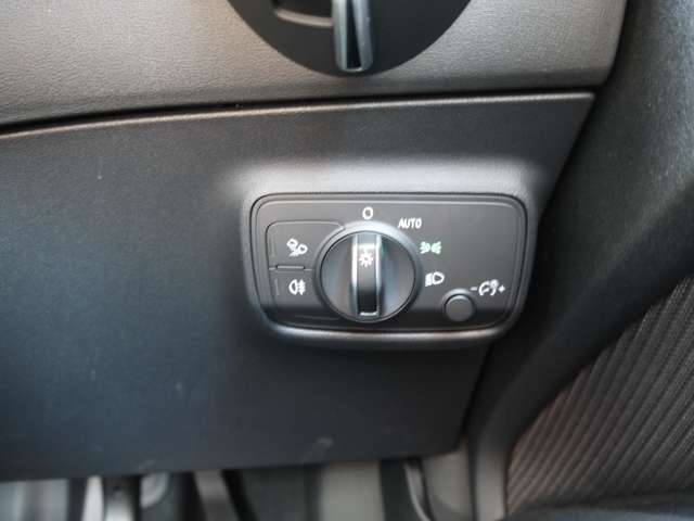 アウディ ＴＴ クーペ ２．０ ＴＦＳＩ クワトロ ４ＷＤ H29年 (九州・沖縄) 99