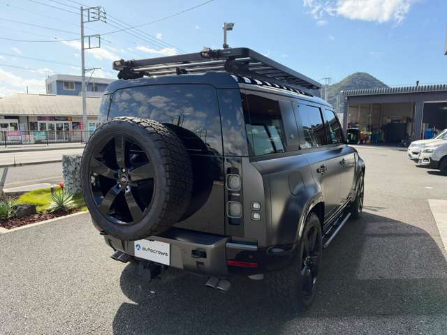 ランドローバー ディフェンダー １１０ カルパチアン エディション ５．０Ｌ Ｐ５２５ ４ＷＤ R6年 (東海) 99