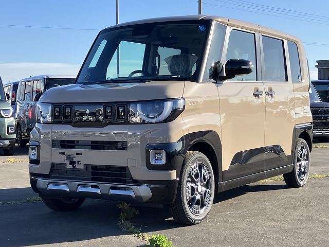 三菱 デリカ　ミニ ６６０ Ｇ プレミアム ４ＷＤ R8年 () 99
