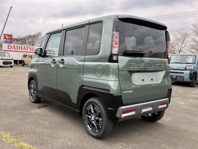 三菱 デリカ　ミニ ６６０ Ｇ プレミアム ４ＷＤ R8年 () 99