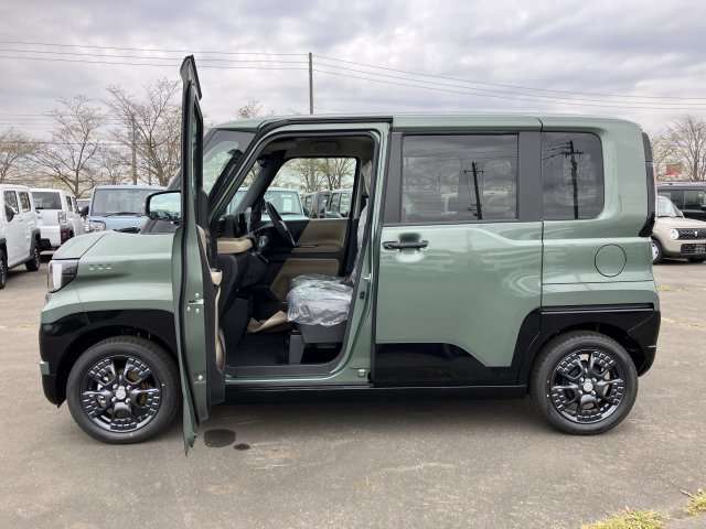 三菱 デリカ　ミニ ６６０ Ｇ プレミアム ４ＷＤ R8年 () 99