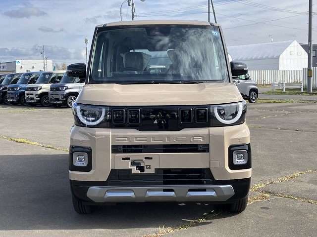 三菱 デリカ　ミニ ６６０ Ｔ プレミアム ４ＷＤ R8年 () 99