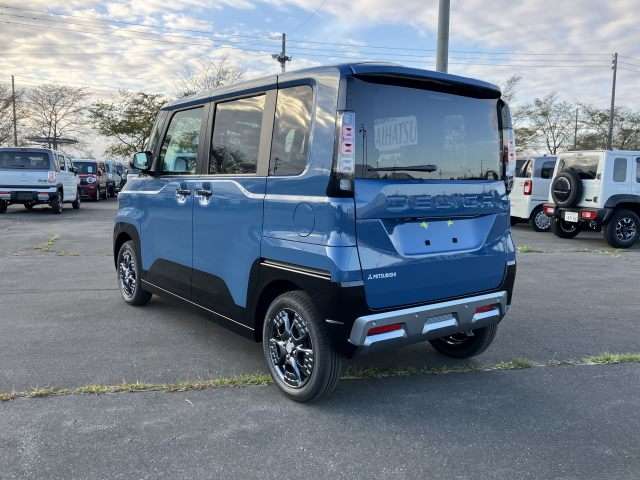 三菱 デリカ　ミニ ６６０ Ｔ プレミアム ４ＷＤ R8年 () 99