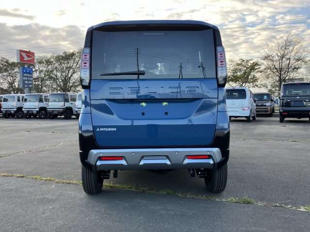 三菱 デリカ　ミニ ６６０ Ｔ プレミアム ４ＷＤ R8年 () 99