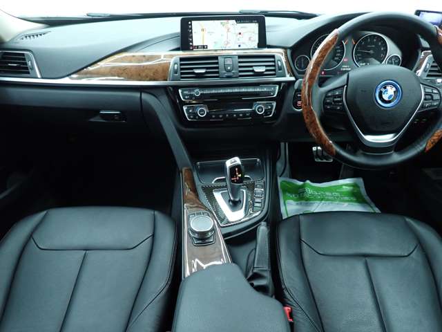 ＢＭＷ ３シリーズ ３２０ｉ　ラグジュアリー H30年 () 99