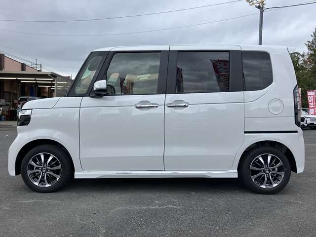 ホンダ Ｎ　ＢＯＸ カスタム ６６０ R8年 () 99