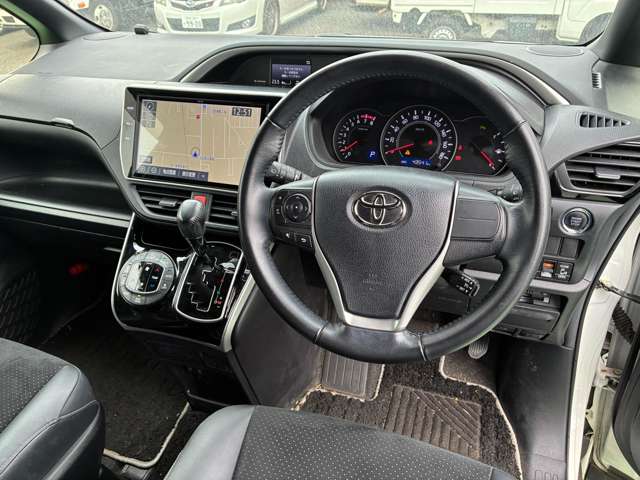 トヨタ ヴォクシー ２．０ ＺＳ 煌ＩＩＩ R3年 (関東) 99