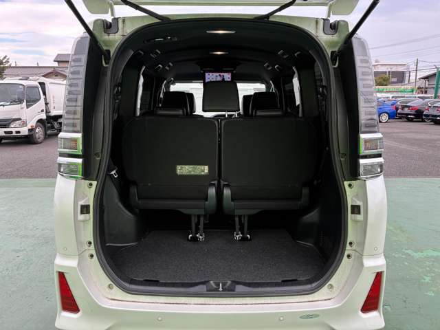 トヨタ ヴォクシー ２．０ ＺＳ 煌ＩＩＩ R3年 (関東) 99