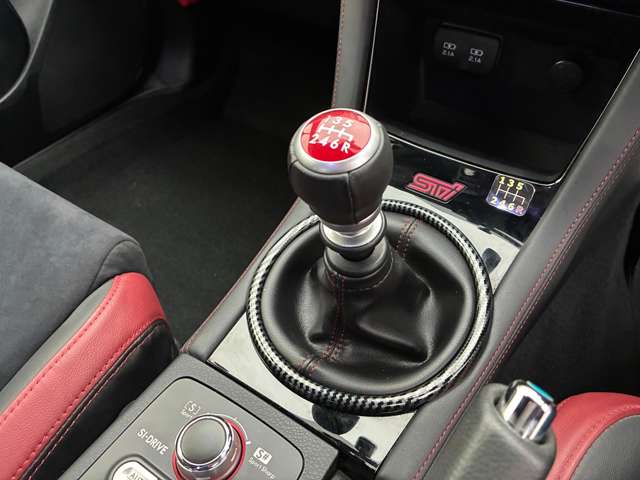 スバル ＷＲＸ　ＳＴＩ ＳＴＩ ２．０ ４ＷＤ R1年 (関東) 99