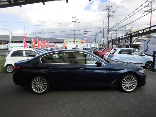 ＢＭＷ ５シリーズ ５３０ｉ　ラグジュアリー R2年 () 99