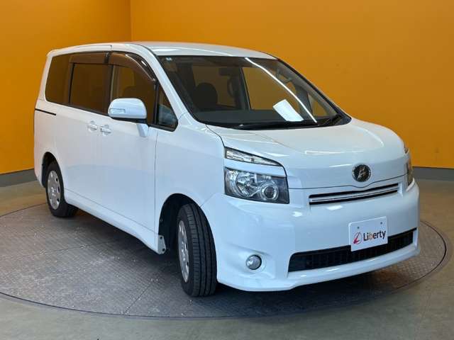 トヨタ ヴォクシー ２．０ Ｘ Ｌエディション H22年 (近畿) 99