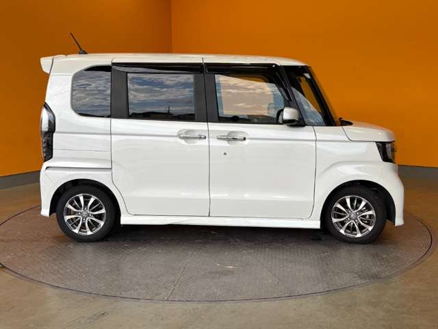 ホンダ Ｎ　ＢＯＸ カスタム ６６０ Ｌ R5年 (近畿) 99