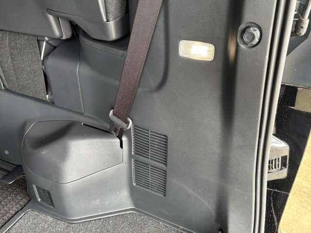トヨタ ヴォクシー ２．０ Ｓ－Ｚ R6年 (近畿) 99
