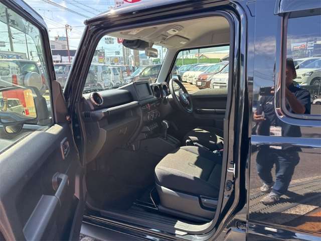 スズキ ジムニー　ノマド １．５ ＦＣ ４ＷＤ R8年 () 99