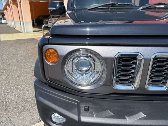 スズキ ジムニー　ノマド １．５ ＦＣ ４ＷＤ R8年 () 99