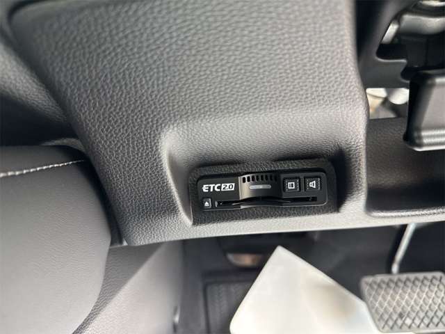 ホンダ ヴェゼル １．５ Ｅ：ＨＥＶ Ｚ R3年 (近畿) 99