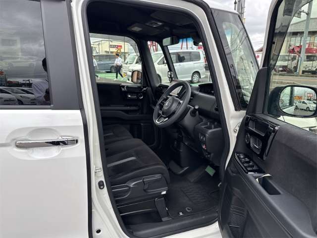 ホンダ Ｎ　ＢＯＸ カスタム ６６０ Ｌ R3年 (近畿) 99