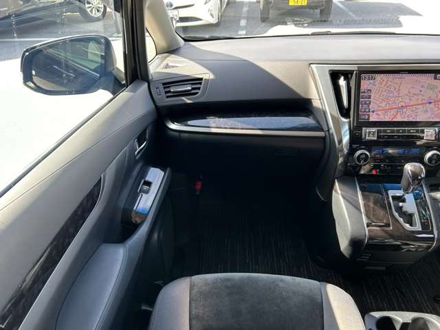 トヨタ アルファード ２．５ Ｓ R1年 () 99
