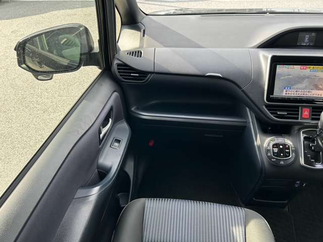 トヨタ ヴォクシー ２．０ ＺＳ H27年 () 99