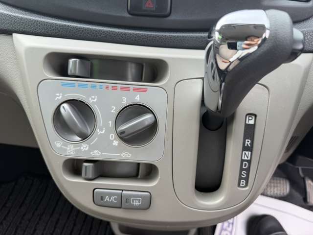 ダイハツ ミラ　イース ６６０ Ｘ H23年 () 99