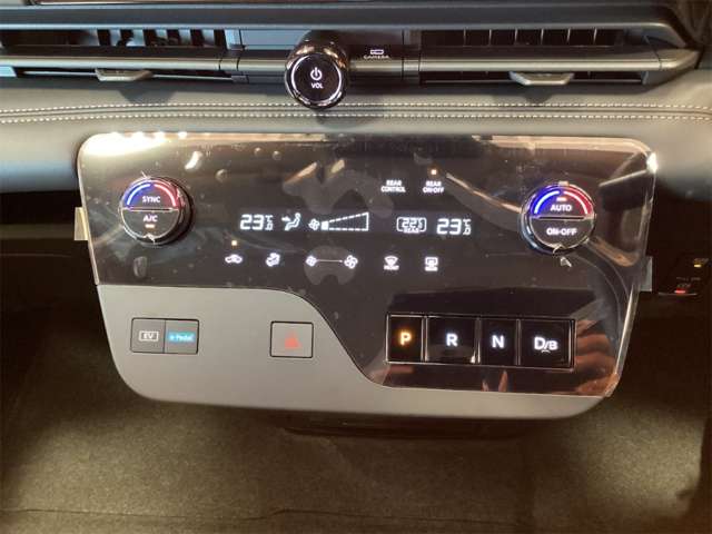 日産 セレナ １．４ Ｅ－ＰＯＷＥＲ ハイウェイスターＶ R8年 (近畿) 99