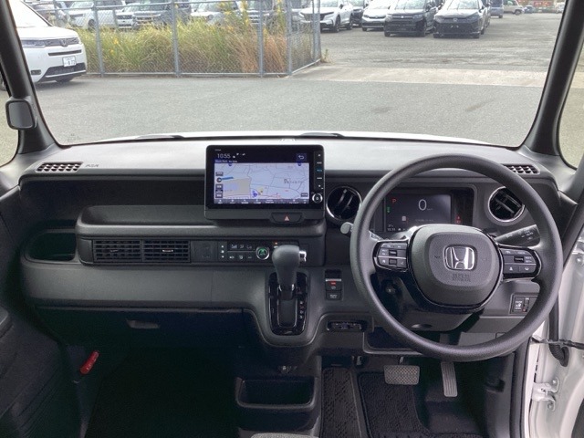 ホンダ Ｎ　ＢＯＸ カスタム ６６０ ４ＷＤ R8年 () 99