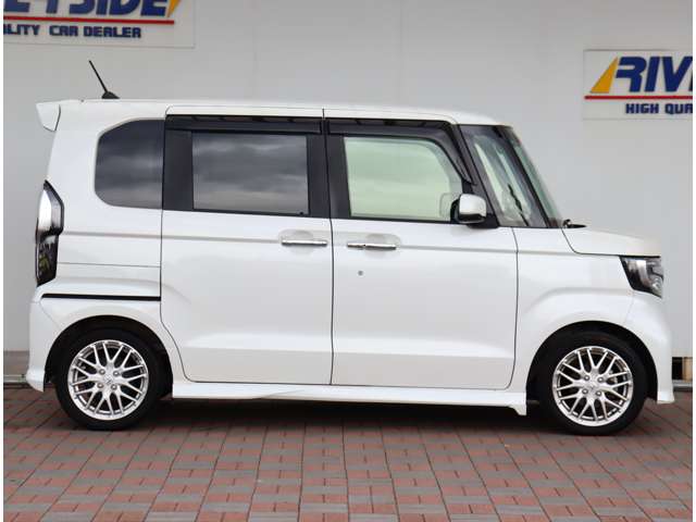 ホンダ Ｎ　ＢＯＸ カスタム ６６０ Ｌ ターボ R5年 () 99