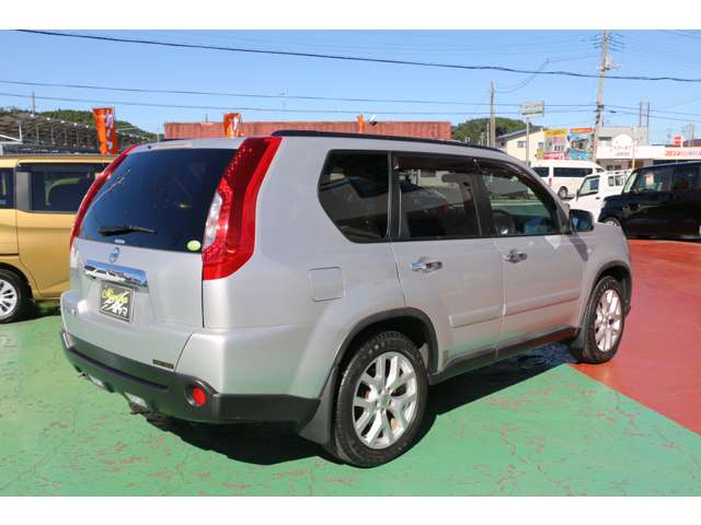 日産 エクストレイル ２．５ ２５Ｘ ４ＷＤ H24年 (関東) 99