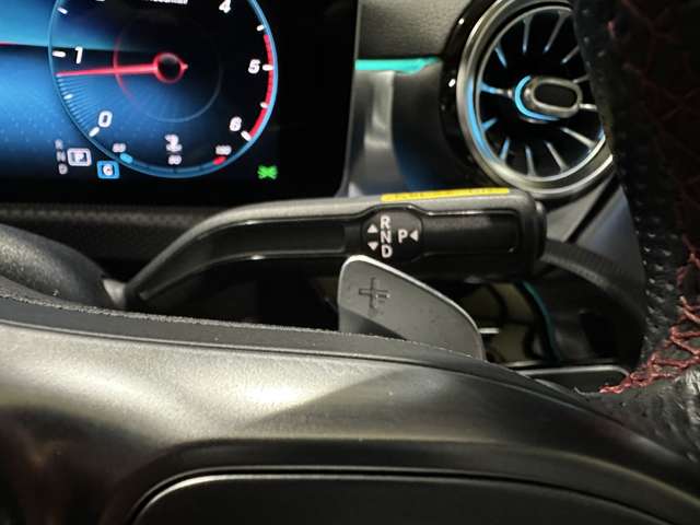 メルセデスベンツ ＣＬＡクラス ＣＬＡ２００Ｄ ＡＭＧライン ディーゼルターボ R1年 () 99