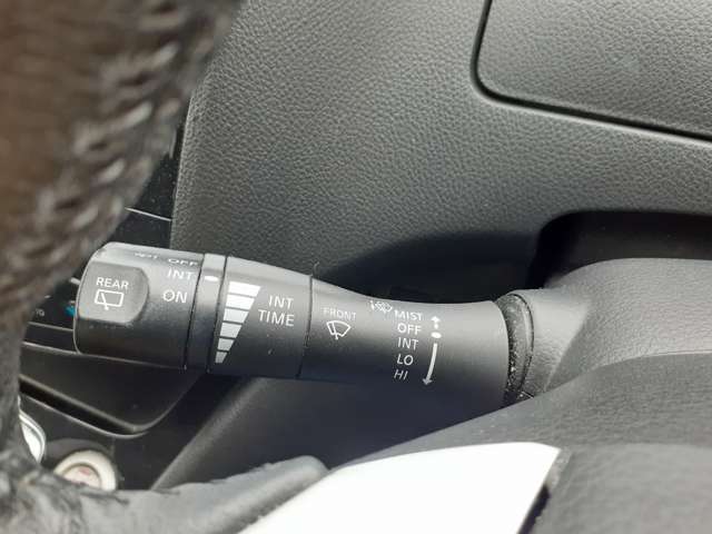 日産 セレナ ２．０ ハイウェイスター Ｓ－ＨＹＢＲＩＤ Ｖセレクション H25年 () 99