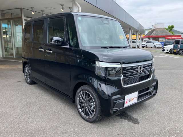 ホンダ Ｎ　ＢＯＸ カスタム ６６０ ターボ R8年 (九州・沖縄) 99