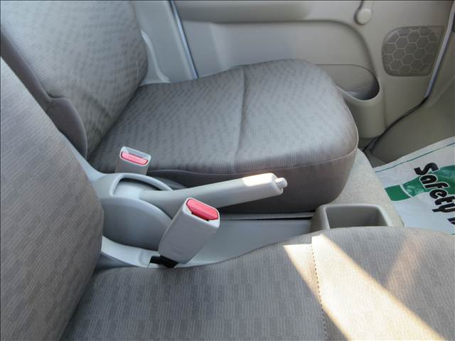 三菱 ミニキャブバン Ｅ ４ＷＤ ５Ｆ R8年 (東北) 99