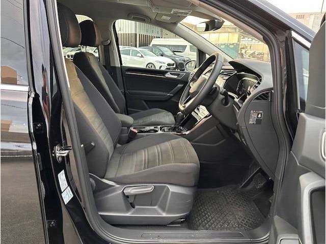 フォルクスワーゲン ゴルフトゥーラン ＴＳＩ　ハイライン R7年 () 99