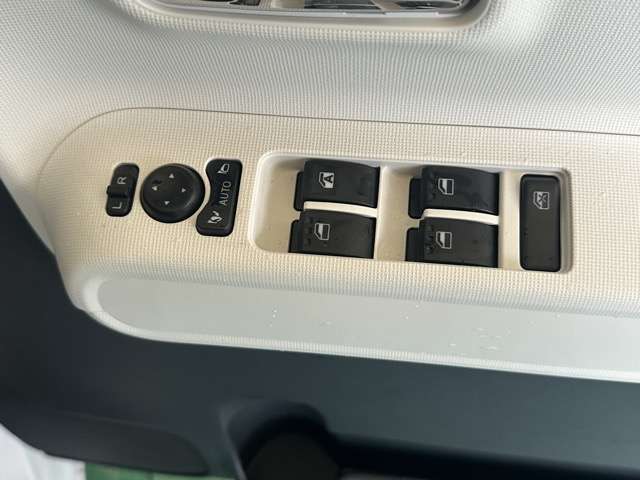 ダイハツ ムーヴ　キャンバス ６６０ ストライプス Ｇ R7年 () 99